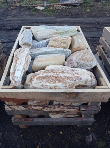 Златолит жёлтый, жёлто-зелёный глыбки и валуны для ланшафтного дизайна купить в Магадане