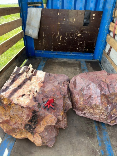 Ландшафтные глыбы красно-фиолетовые 200-1000 килограмм купить в Магадане