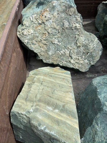 Ландшафтные глыбы зелёные 200-500 килограмм купить в Магадане