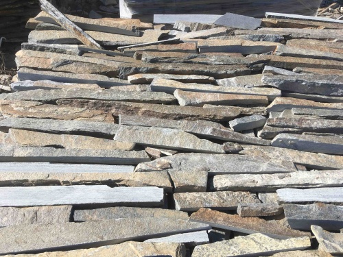 Горбушка златолит мультиколор для облицовки купить в Магадане