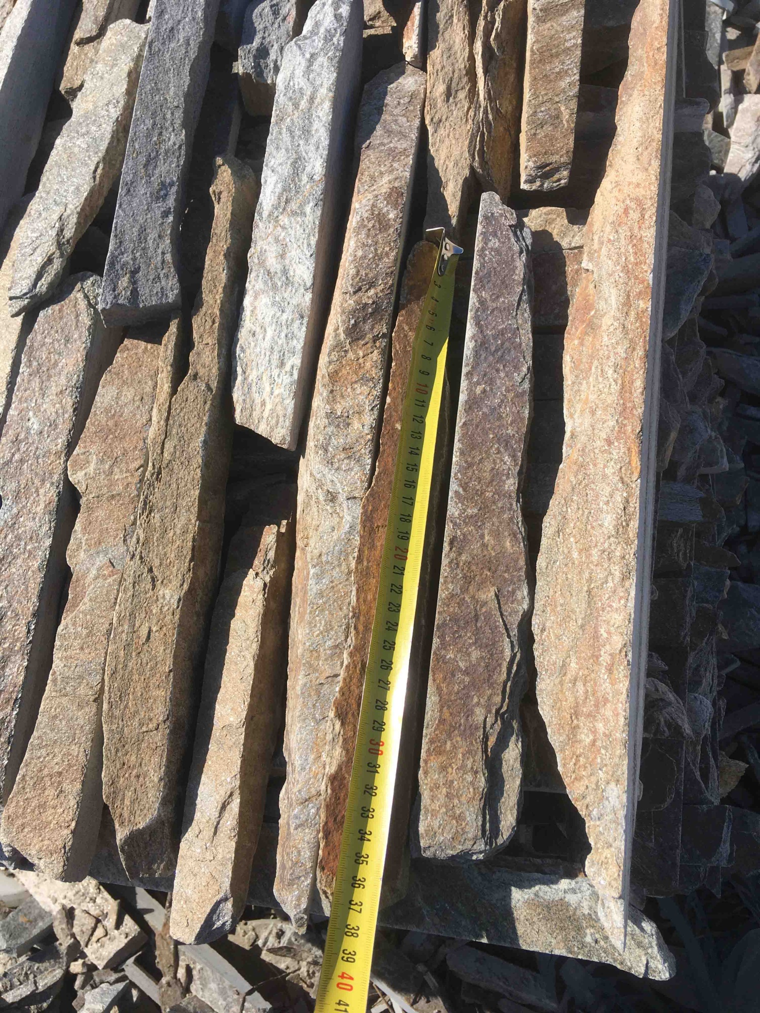 Горбушка златолит мультиколор для облицовки купить в Магадане