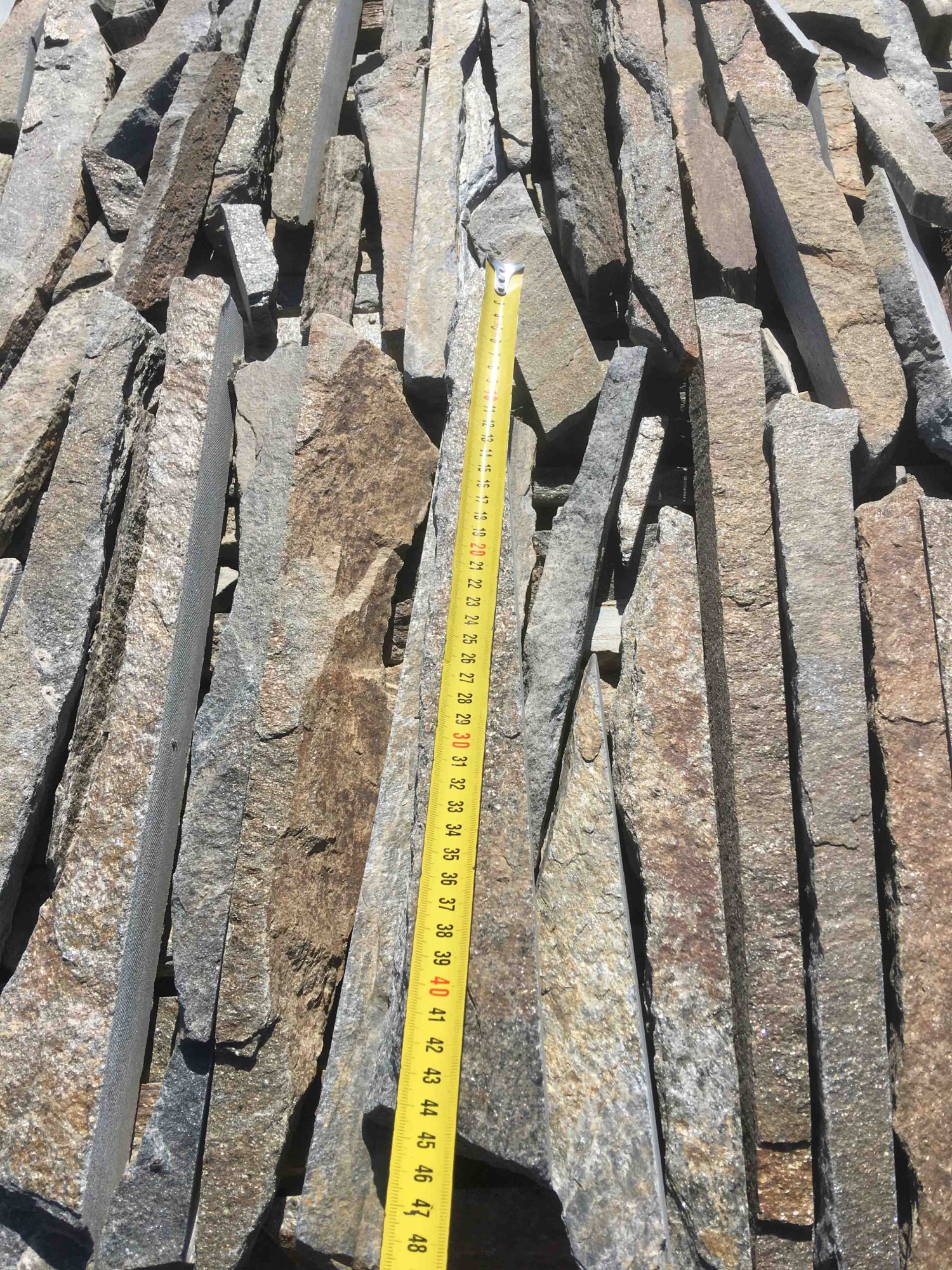 Горбушка златолит мультиколор для облицовки купить в Магадане