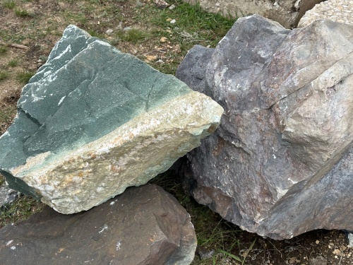 Камни для ландшафтного дизайна зелёные 10-60 килограмм купить в Магадане