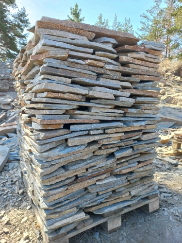 Плитняк златолит серебристый для цоколя, отмостки купить в Магадане