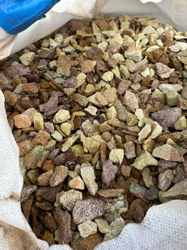 Златолит персиковый декоративная каменная крошка купить в Магадане