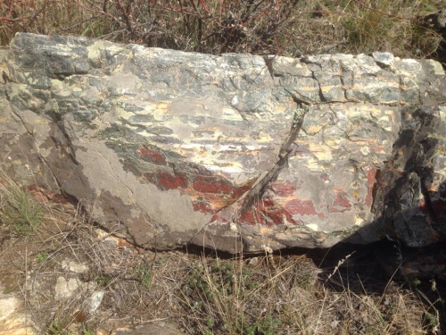 Гигантские зелёные валуны для ландшафтного дизайна весом более 5 тонн купить в Магадане