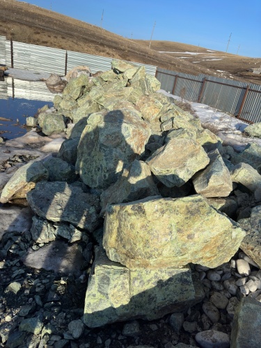 Камни для ландшафтного дизайна зелёные 10-60 килограмм купить в Магадане