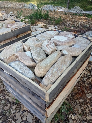 Златолит жёлтый, жёлто-зелёный глыбки и валуны для ланшафтного дизайна купить в Магадане