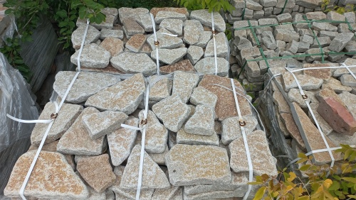 Гранитный плитняк галтованный для парковки купить в Магадане