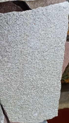 Плитняк златолит серебристый для цоколя, отмостки купить в Магадане