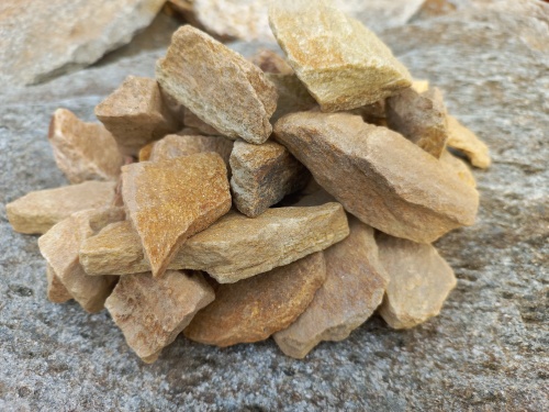 Златолит жёлтый декоративная каменная крошка купить в Магадане